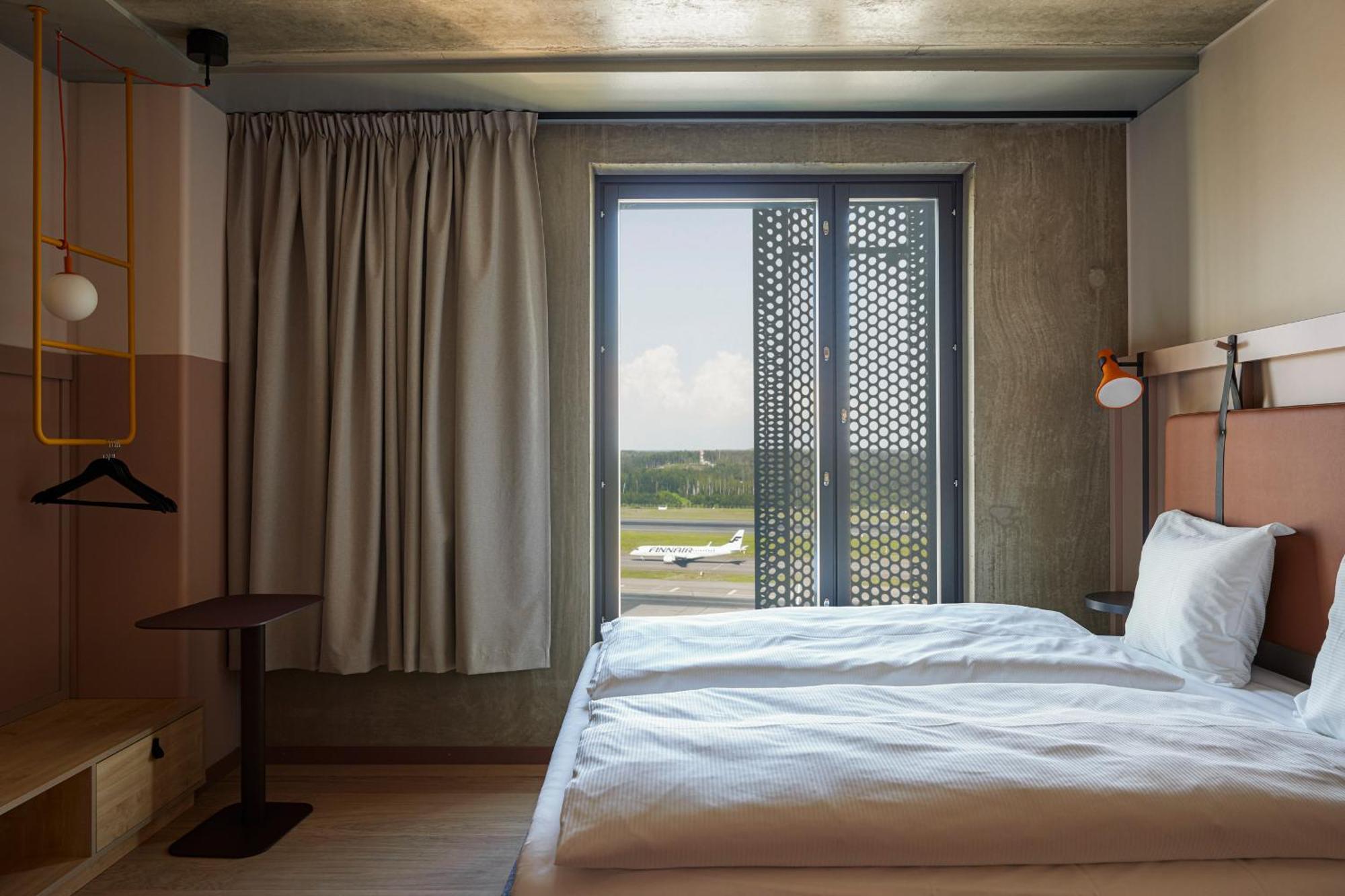 Comfort Hotel Helsinki Airport Вантаа Екстер'єр фото