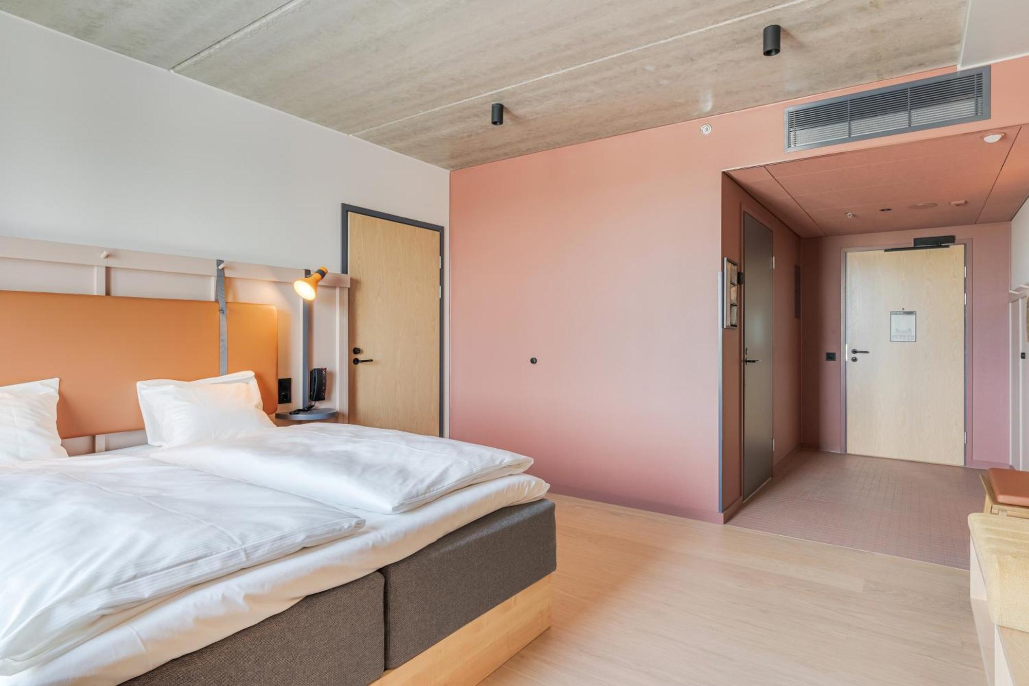 Comfort Hotel Helsinki Airport Вантаа Екстер'єр фото
